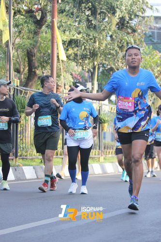 Race photo from Isoplus Run 2024 Surabaya