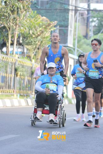 Race photo from Isoplus Run 2024 Surabaya