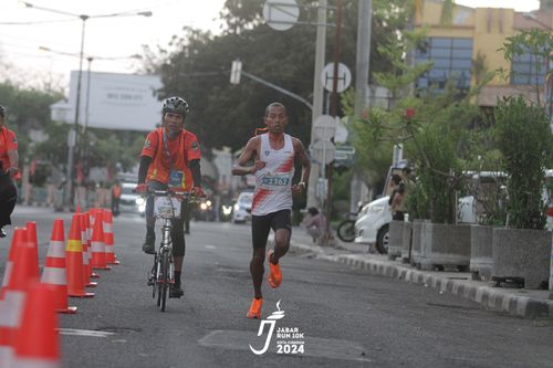 Race photo from Jabar Run 10K 2024