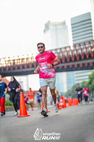 Race photo from Smartfren Run 2025 