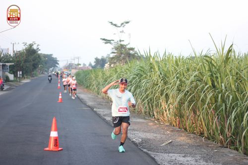 Race photo from Kediri Half Marathon 2024