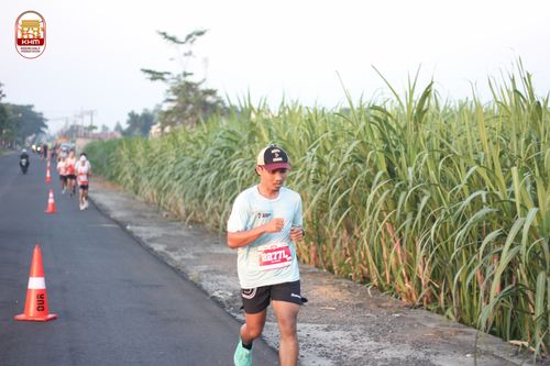Race photo from Kediri Half Marathon 2024