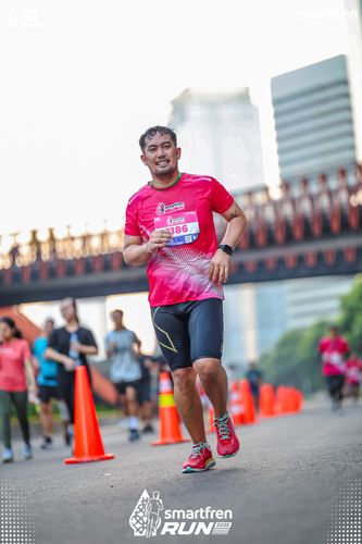 Race photo from Smartfren Run 2025 