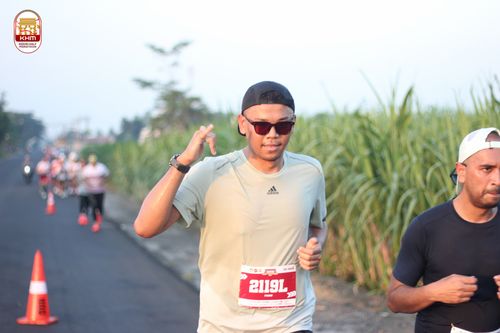 Race photo from Kediri Half Marathon 2024