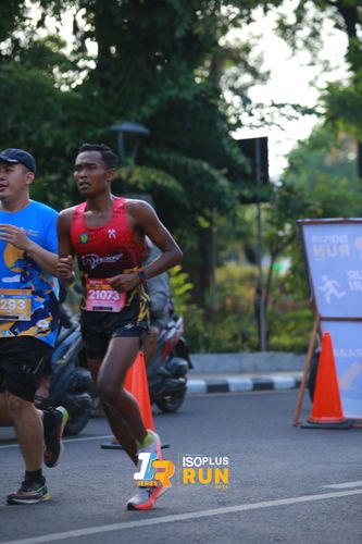 Race photo from Isoplus Run 2024 Surabaya