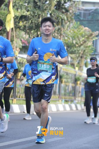 Race photo from Isoplus Run 2024 Surabaya
