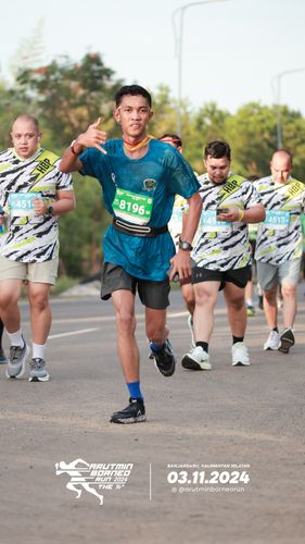 Race photo from Arutmin Borneo Run 2024
