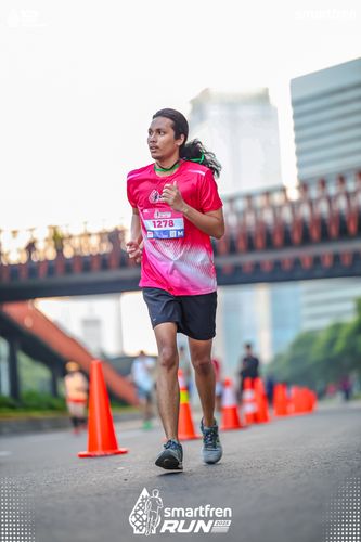Race photo from Smartfren Run 2025 