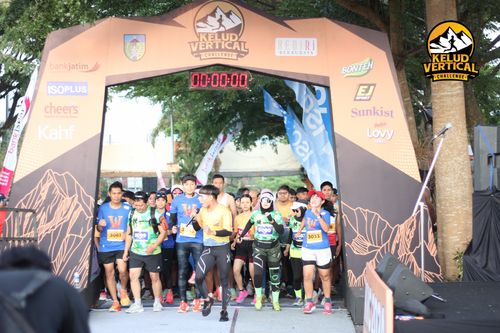 Race photo from Kelud Vertical Challenge 2024