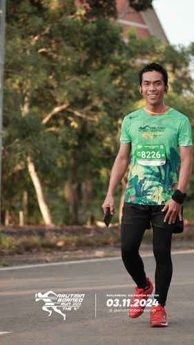 Race photo from Arutmin Borneo Run 2024