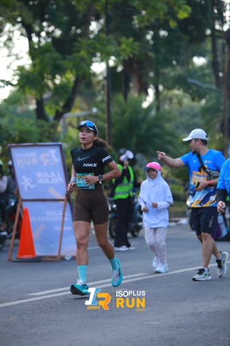 Race photo from Isoplus Run 2024 Surabaya