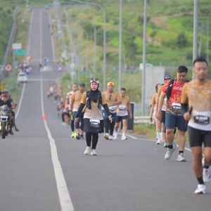 Race photo from KEDIRI HALF MARATHON 2026
