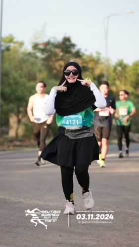 Race photo from Arutmin Borneo Run 2024