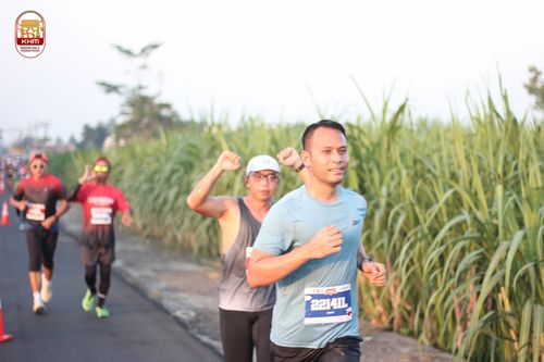 Race photo from Kediri Half Marathon 2024