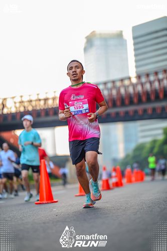 Race photo from Smartfren Run 2025 