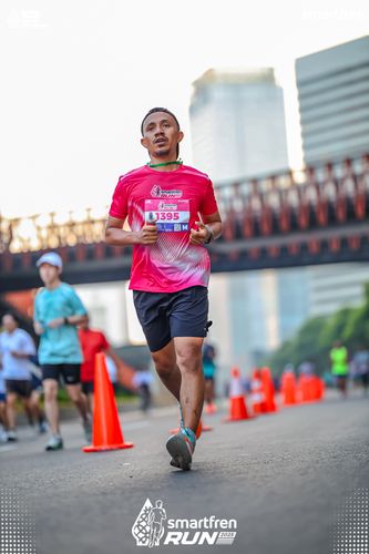 Race photo from Smartfren Run 2025 