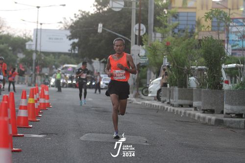 Race photo from Jabar Run 10K 2024