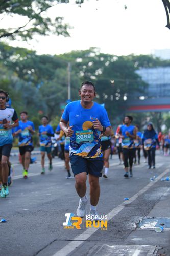 Race photo from Isoplus Run 2024 Surabaya