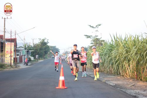 Race photo from Kediri Half Marathon 2024