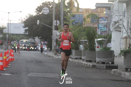 Race photo from Jabar Run 10K 2024