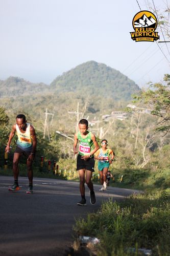 Race photo from Kelud Vertical Challenge 2024