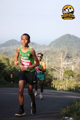 Race photo from Kelud Vertical Challenge 2024