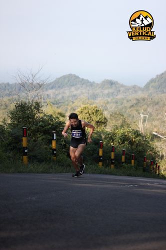 Race photo from Kelud Vertical Challenge 2024
