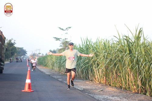 Race photo from Kediri Half Marathon 2024
