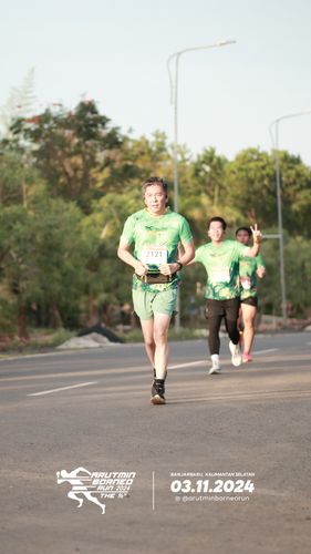 Race photo from Arutmin Borneo Run 2024