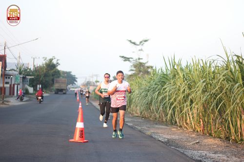 Race photo from Kediri Half Marathon 2024