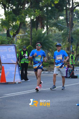 Race photo from Isoplus Run 2024 Surabaya