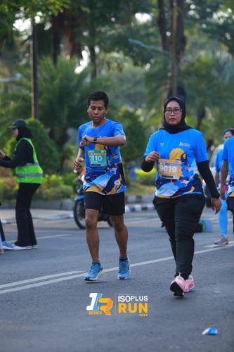 Race photo from Isoplus Run 2024 Surabaya