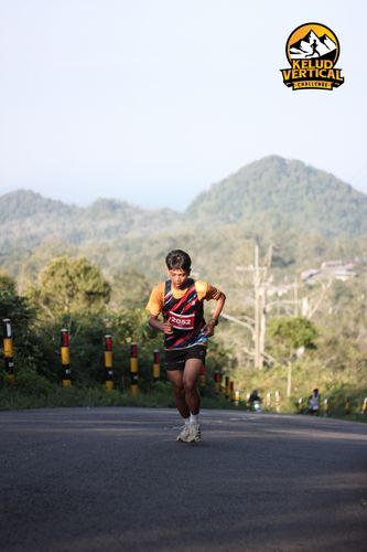 Race photo from Kelud Vertical Challenge 2024