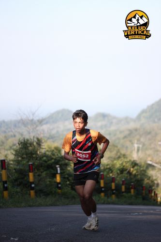 Race photo from Kelud Vertical Challenge 2024