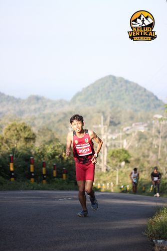 Race photo from Kelud Vertical Challenge 2024