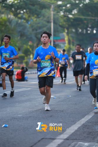 Race photo from Isoplus Run 2024 Surabaya