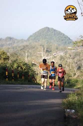 Race photo from Kelud Vertical Challenge 2024
