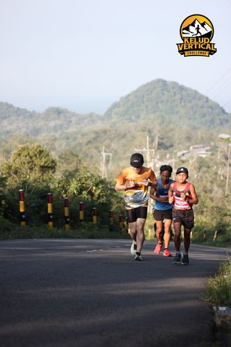Race photo from Kelud Vertical Challenge 2024