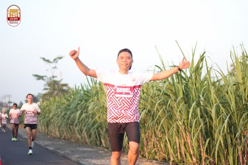 Race photo from Kediri Half Marathon 2024