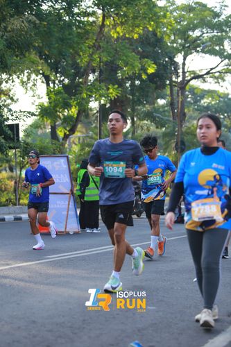 Race photo from Isoplus Run 2024 Surabaya