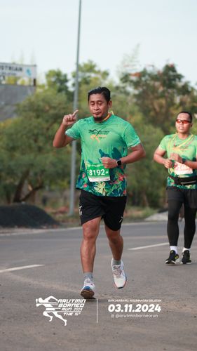 Race photo from Arutmin Borneo Run 2024