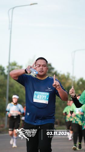 Race photo from Arutmin Borneo Run 2024