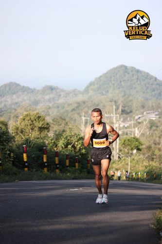 Race photo from Kelud Vertical Challenge 2024