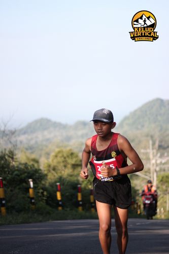 Race photo from Kelud Vertical Challenge 2024