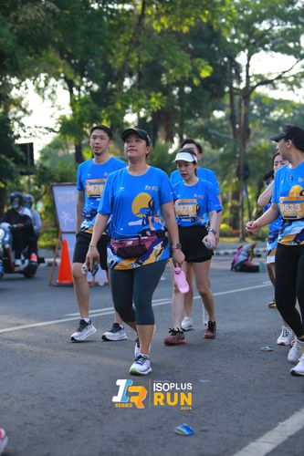 Race photo from Isoplus Run 2024 Surabaya