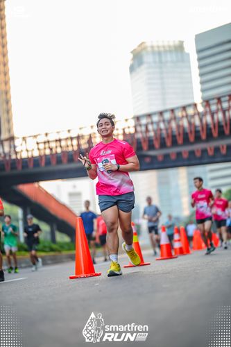 Race photo from Smartfren Run 2025 