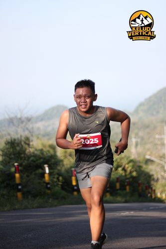 Race photo from Kelud Vertical Challenge 2024