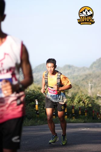 Race photo from Kelud Vertical Challenge 2024