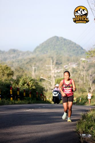 Race photo from Kelud Vertical Challenge 2024