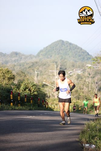 Race photo from Kelud Vertical Challenge 2024
